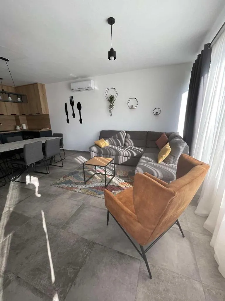 Luxury Apartment Sofia 2 بيبينيا